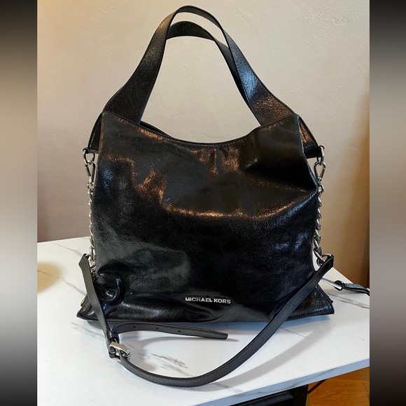 Michael Kors Two Way Devon Bag - Picture 7 of 11